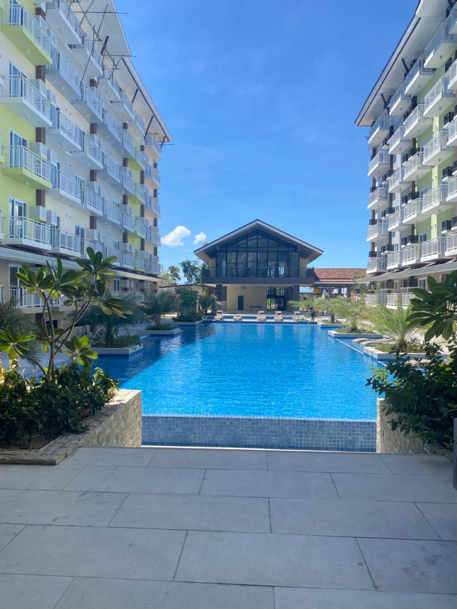 Seaview Amani Grand Resort Residences 3-5Mins From Airport マクタン エクステリア 写真