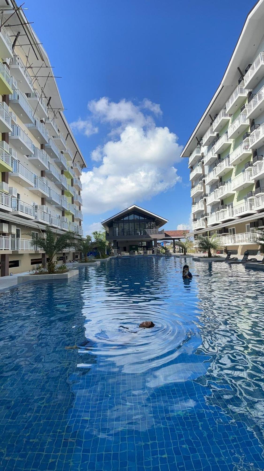 Seaview Amani Grand Resort Residences 3-5Mins From Airport マクタン エクステリア 写真